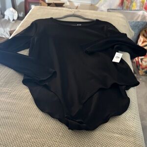 GAP Black Long-Sleeve Scoop-Hem Bodysuit